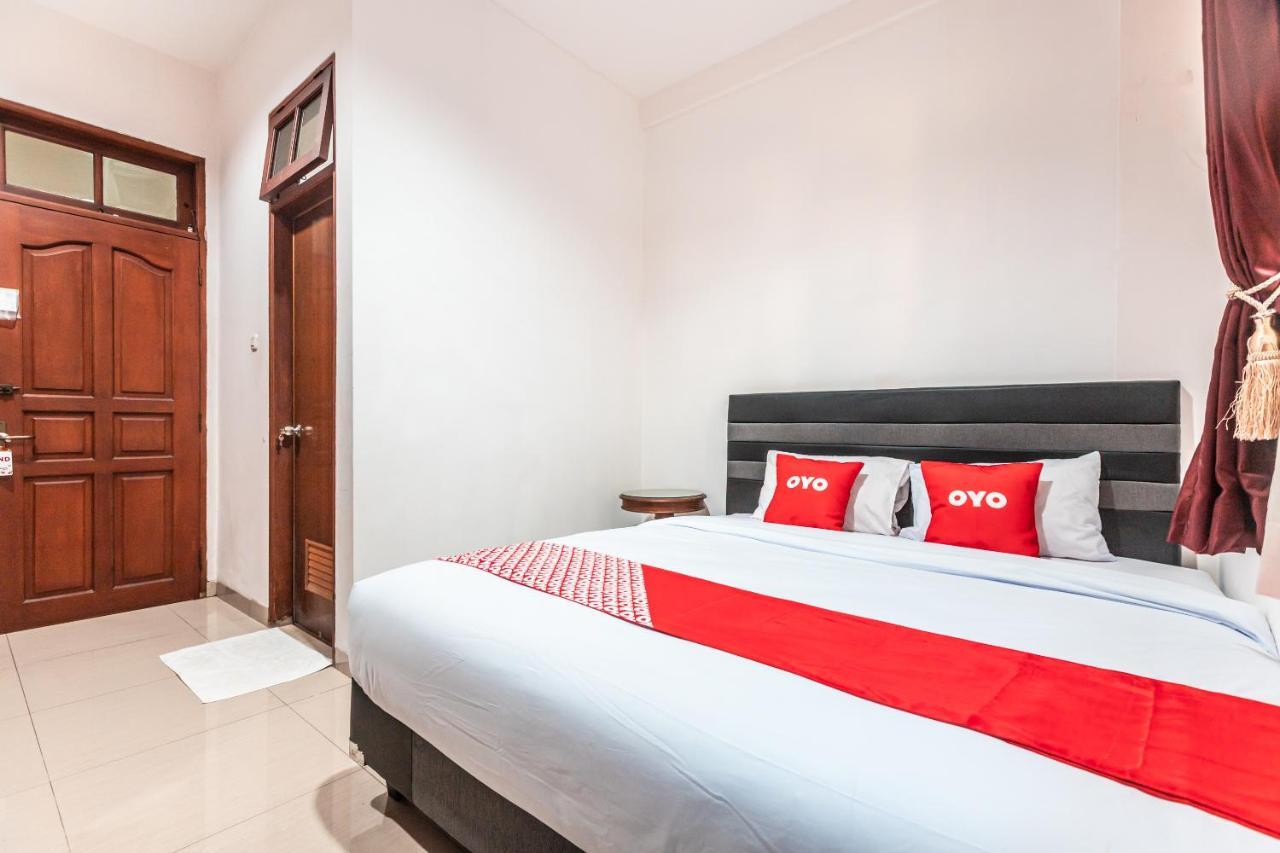 Oyo 1990 Kost Kuningan Executive Boading House Setiabudi Yakarta Exterior foto