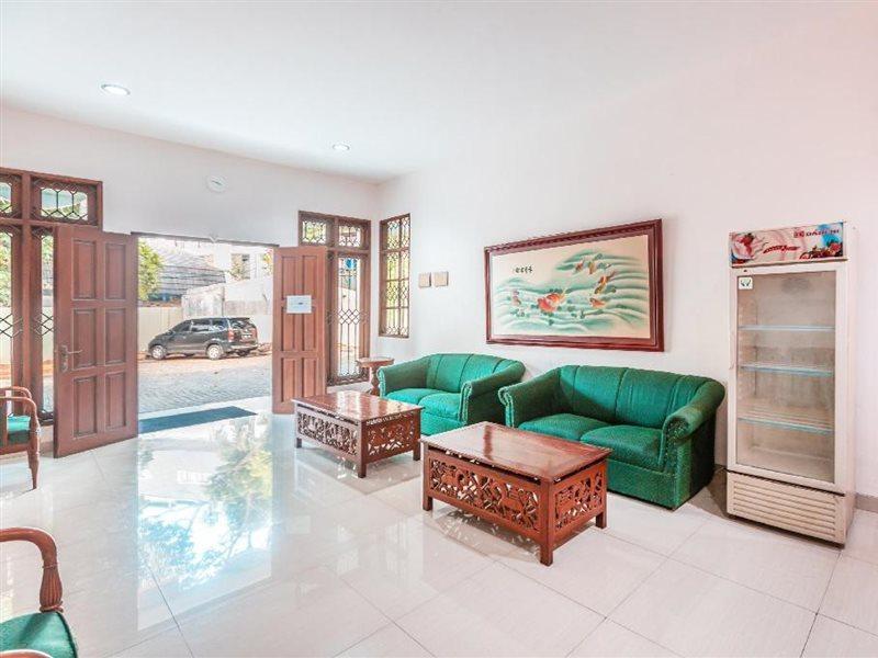 Oyo 1990 Kost Kuningan Executive Boading House Setiabudi Yakarta Exterior foto