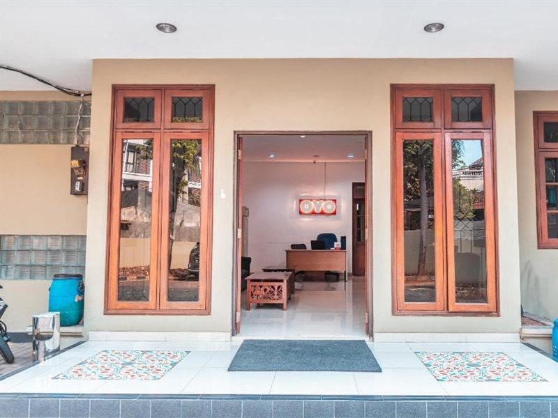 Oyo 1990 Kost Kuningan Executive Boading House Setiabudi Yakarta Exterior foto