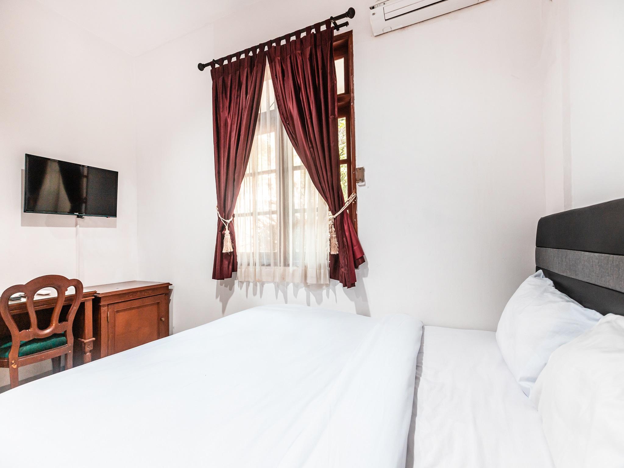 Oyo 1990 Kost Kuningan Executive Boading House Setiabudi Yakarta Exterior foto