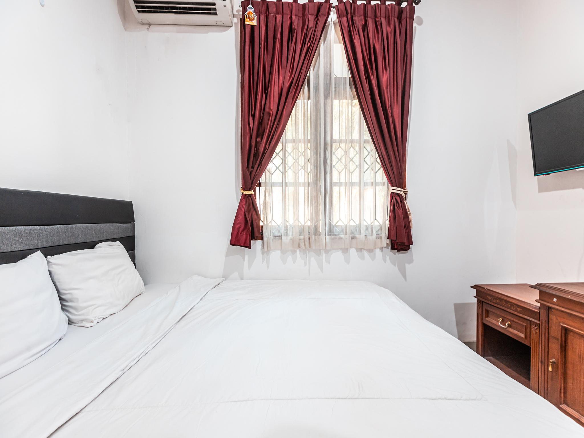 Oyo 1990 Kost Kuningan Executive Boading House Setiabudi Yakarta Exterior foto