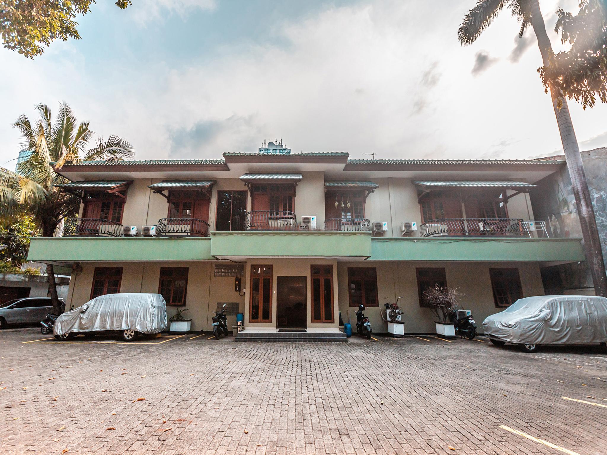 Oyo 1990 Kost Kuningan Executive Boading House Setiabudi Yakarta Exterior foto
